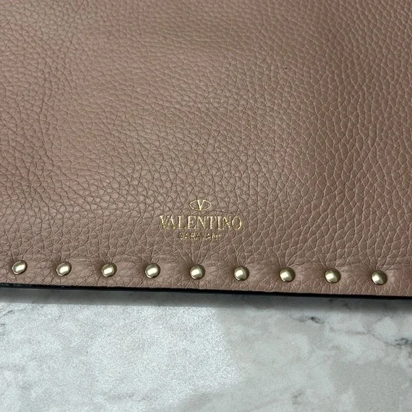 Valentino Garavani Clutch - Picture 5 of 5